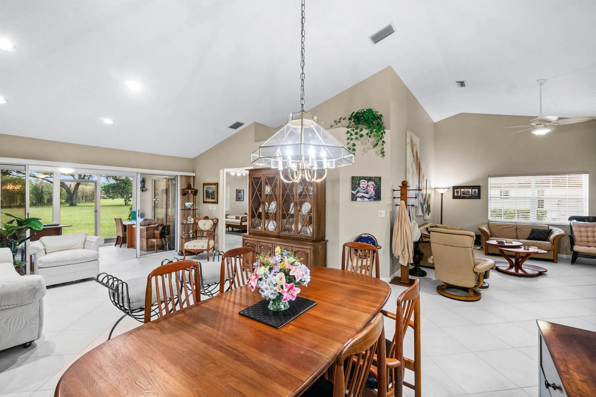 7550 Diamond Pointe Circle N