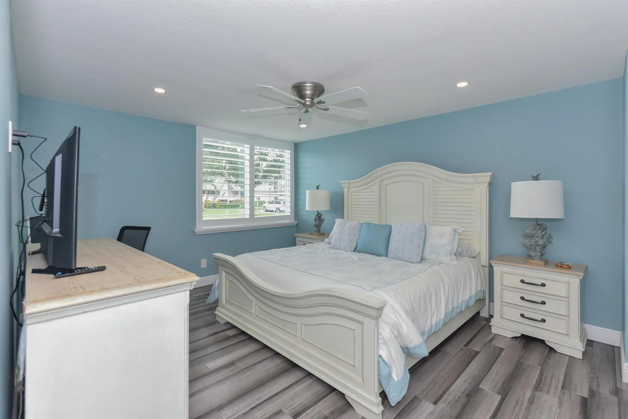 1950 SW Palm City Road, #11-105
