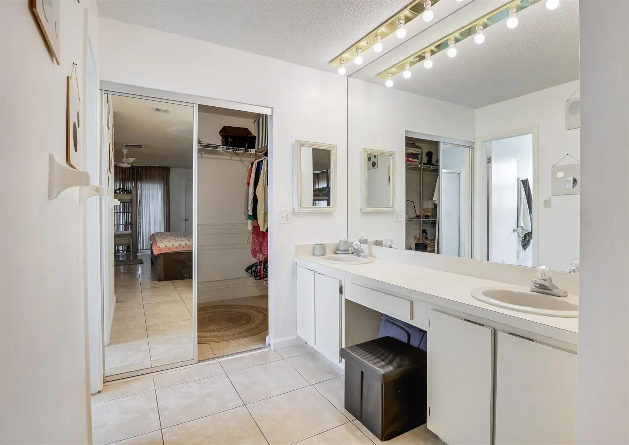 2554 SW 23rd Cranbrook Drive