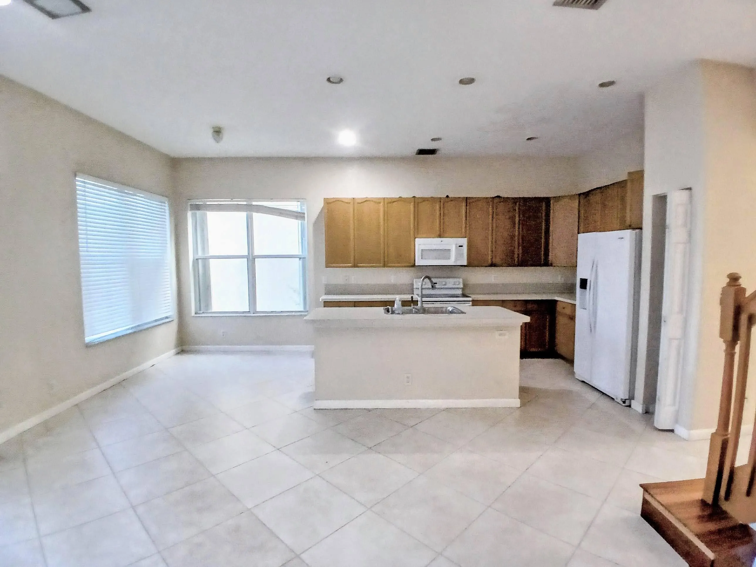 1171 W Magnolia Circle