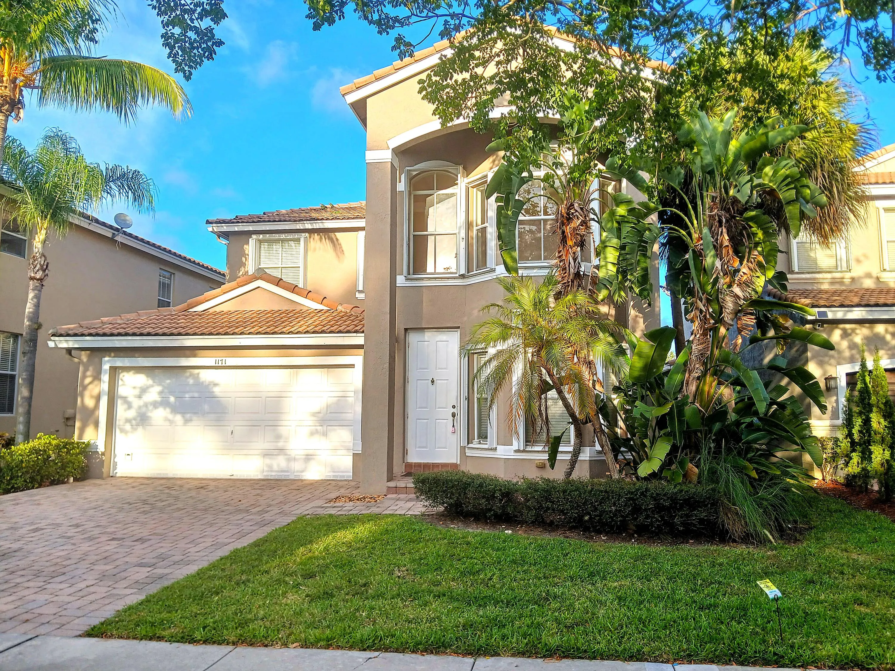 1171 W Magnolia Circle