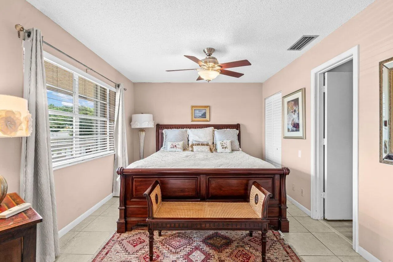 1131 Calamondin Ter 203 Terrace, #203