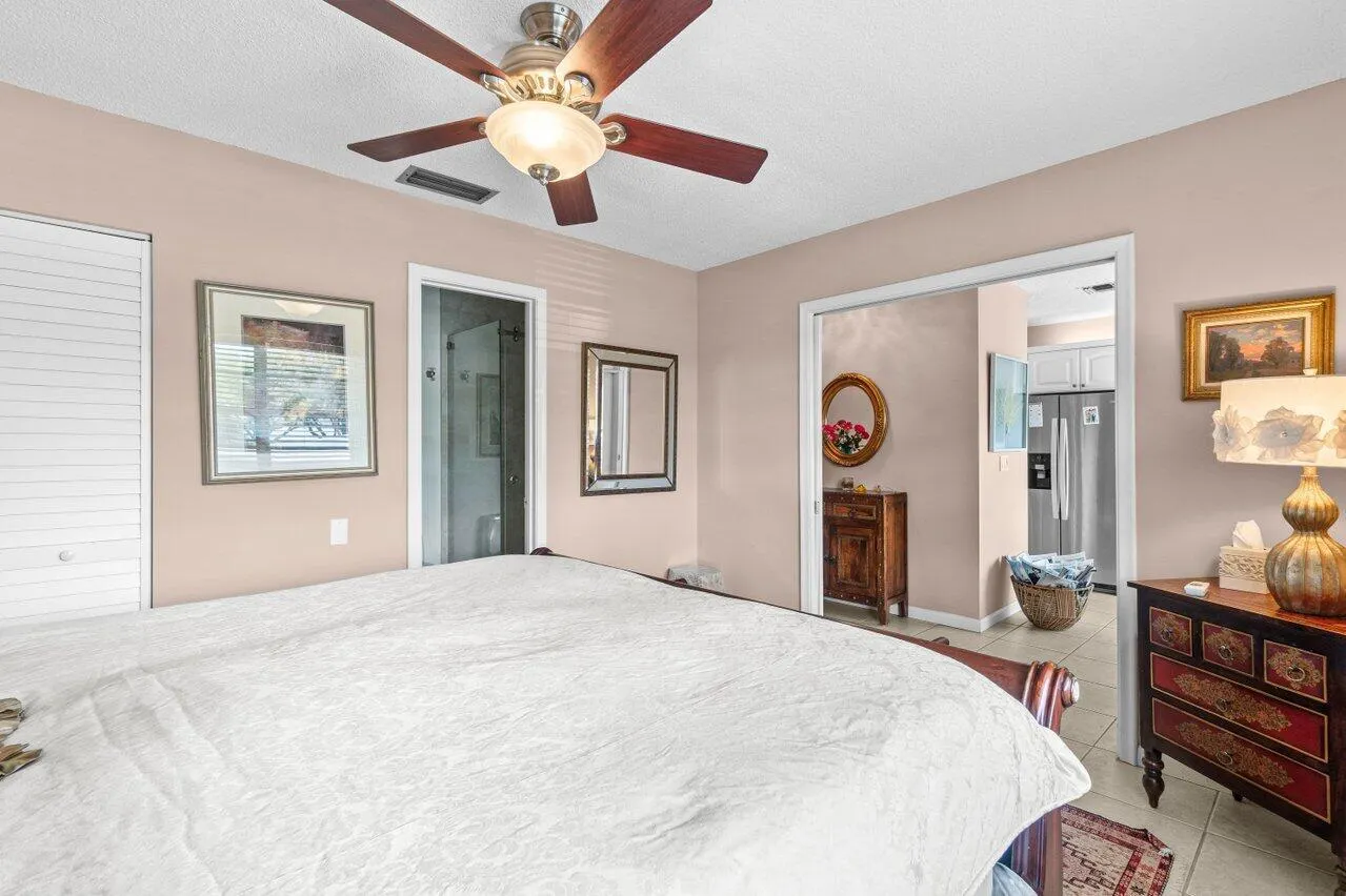 1131 Calamondin Ter 203 Terrace, #203