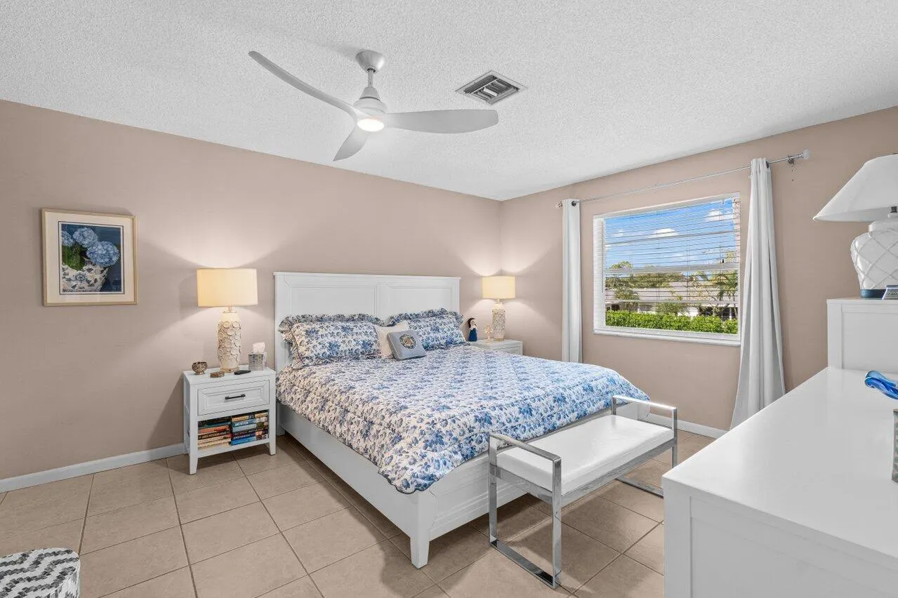 1131 Calamondin Ter 203 Terrace, #203