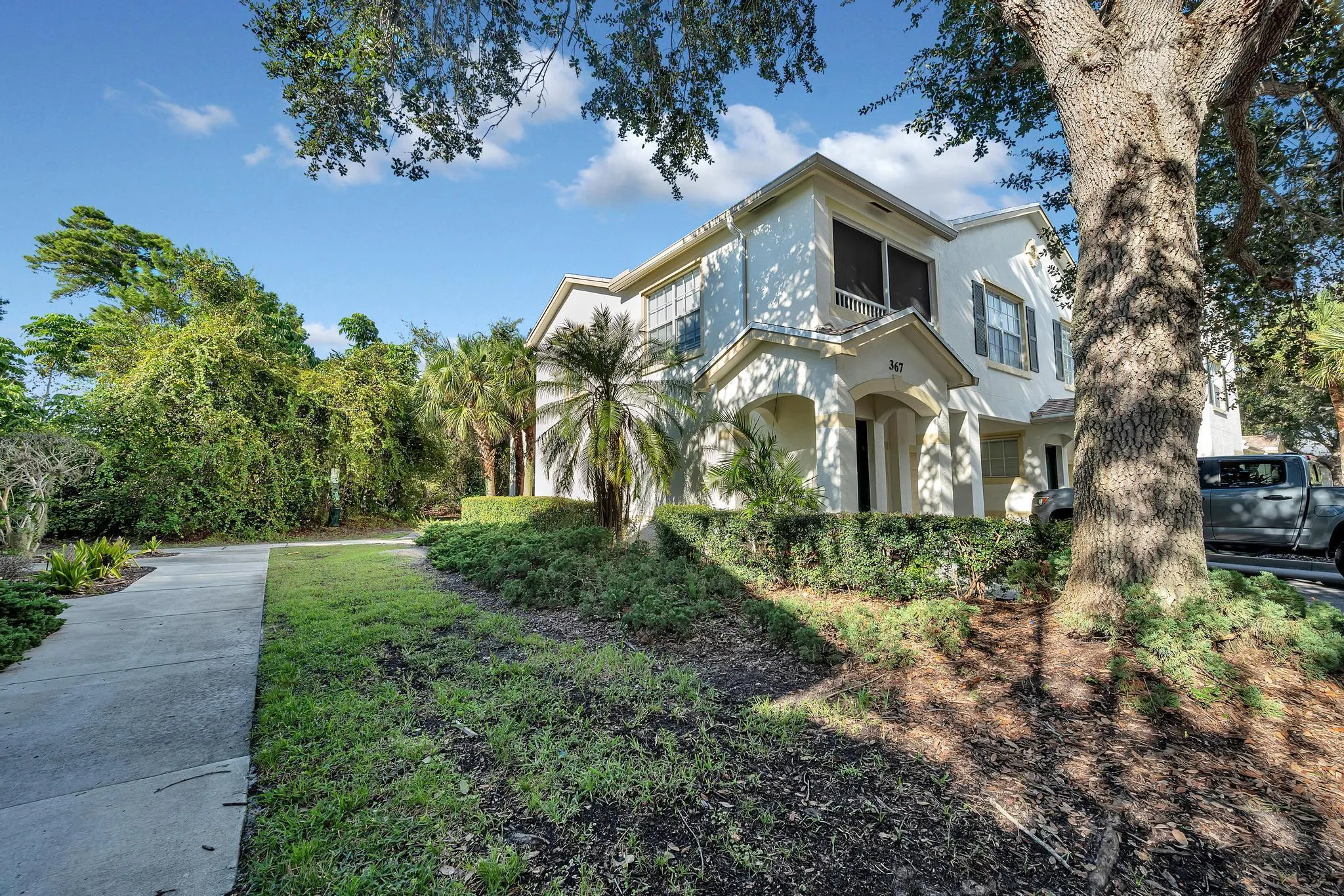 367 SE Rogers Court