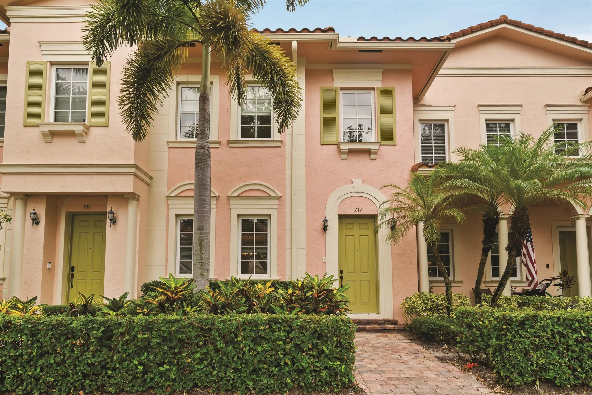 737 Dakota Drive
