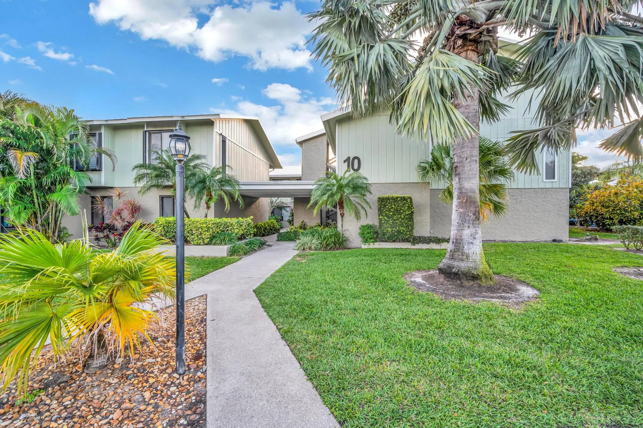 800 NW Fork Road, #10-8