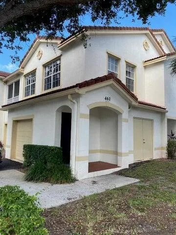 461 SE Kitching Circle