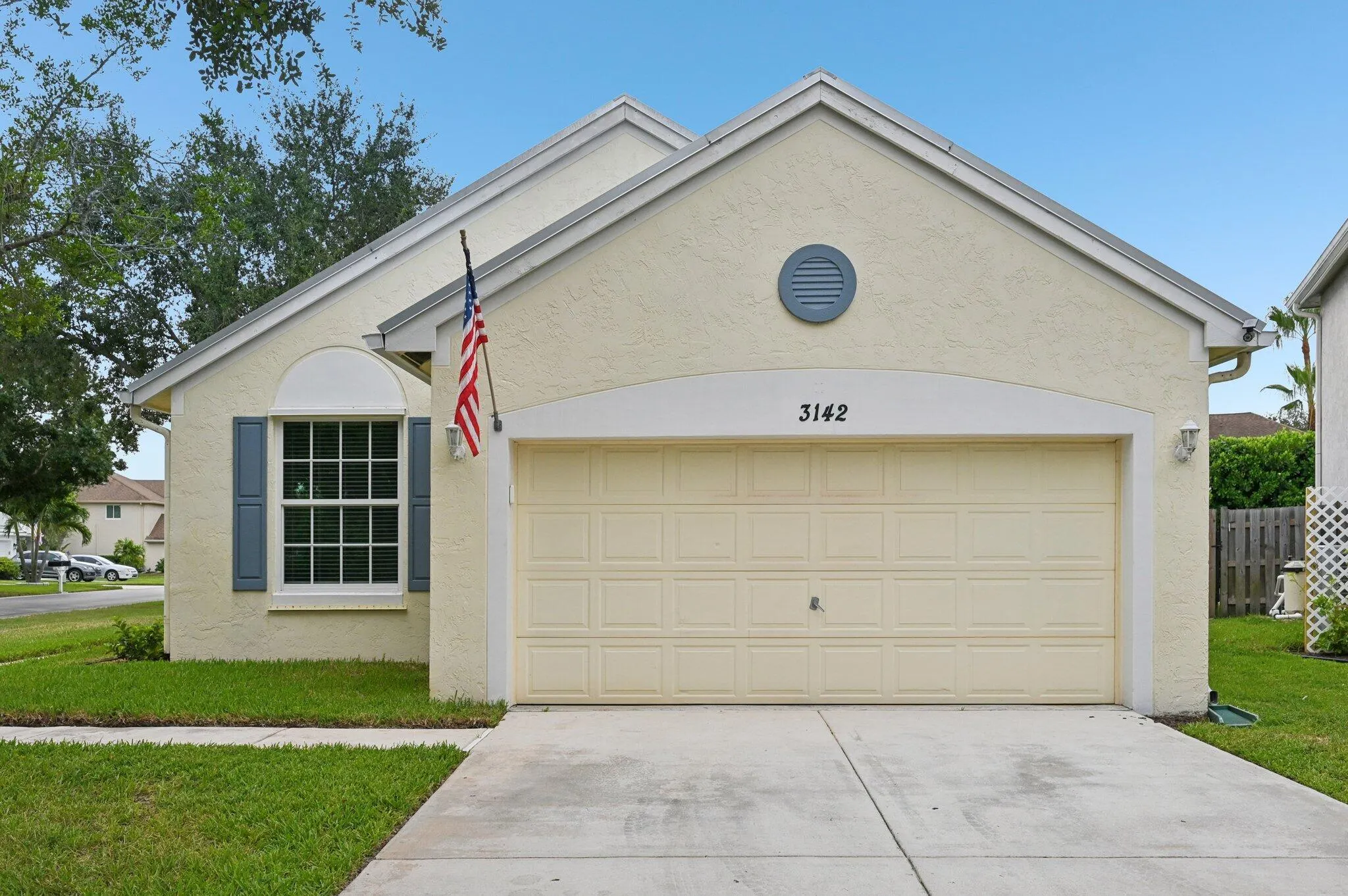 3142 SW Solitaire Palm Drive
