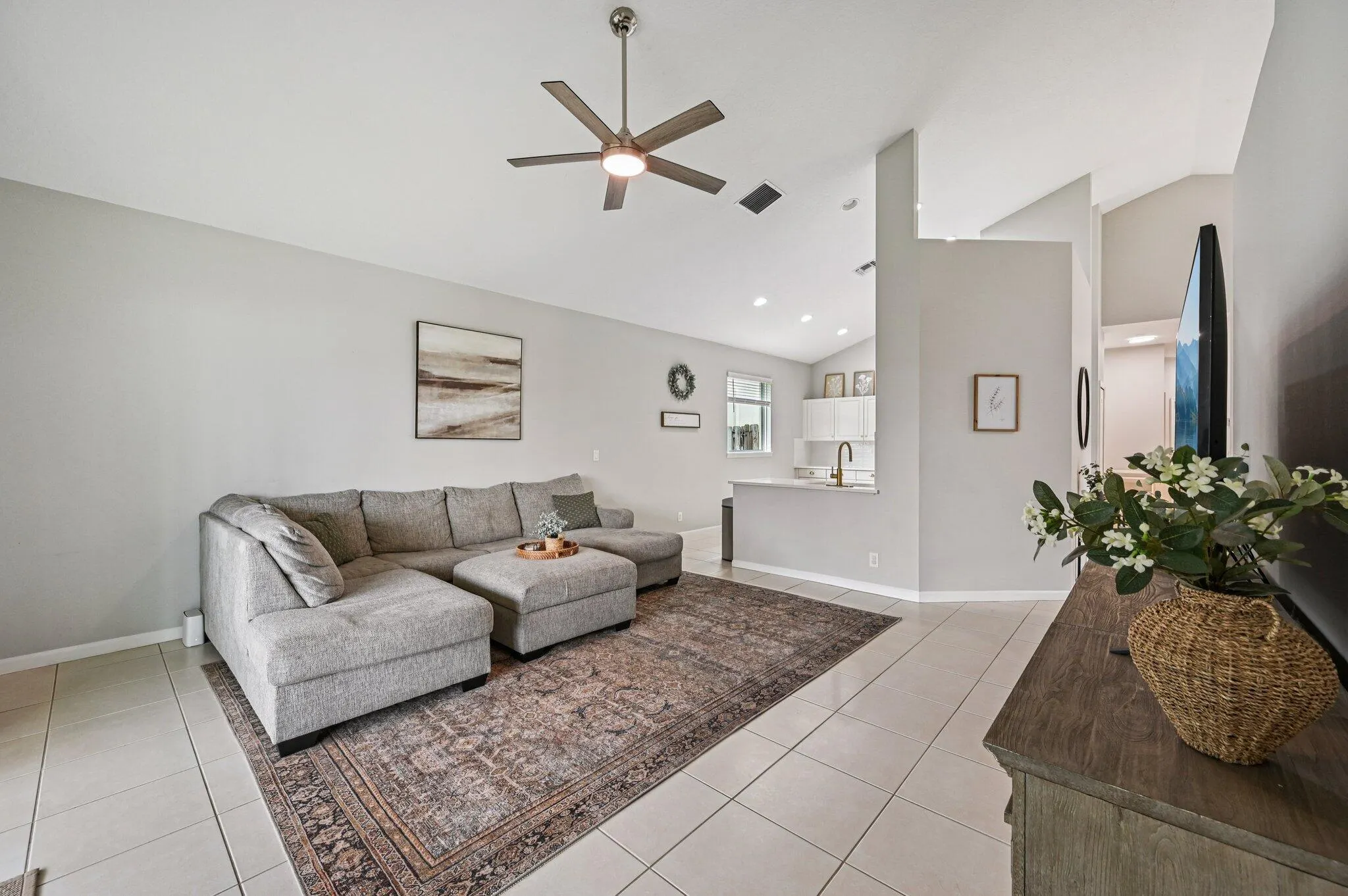 3142 SW Solitaire Palm Drive