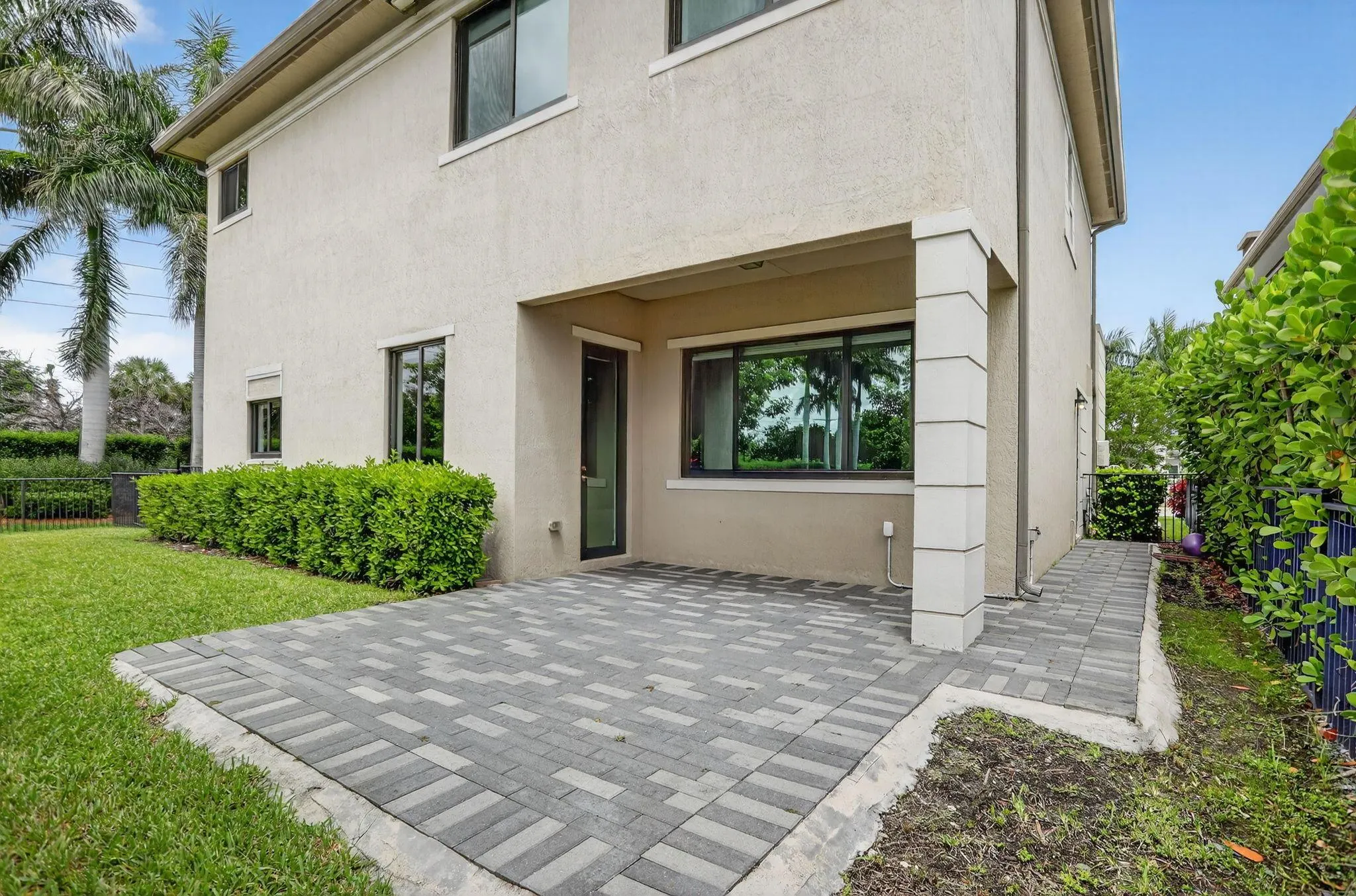 10990 Oceano Way