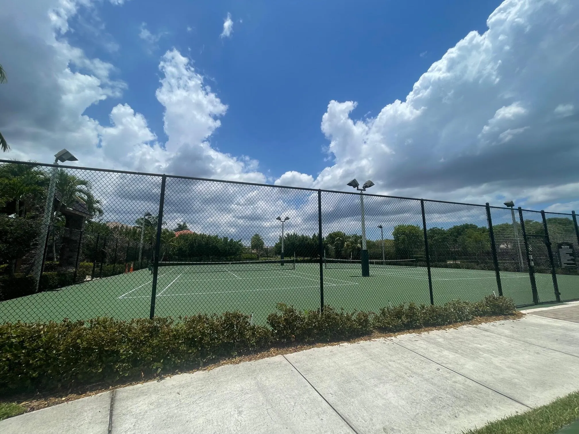 9980 Edgewater Court
