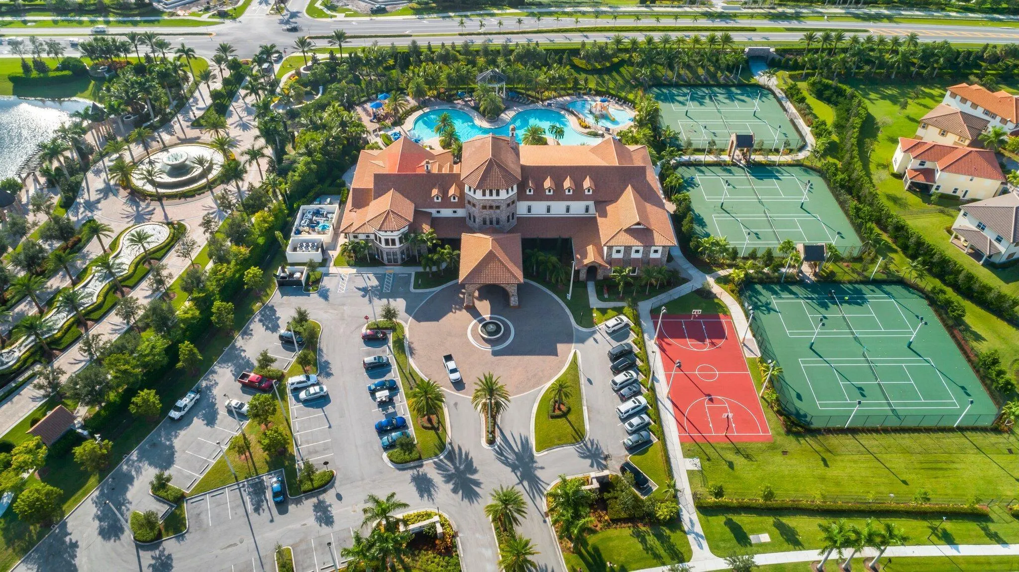 9980 Edgewater Court
