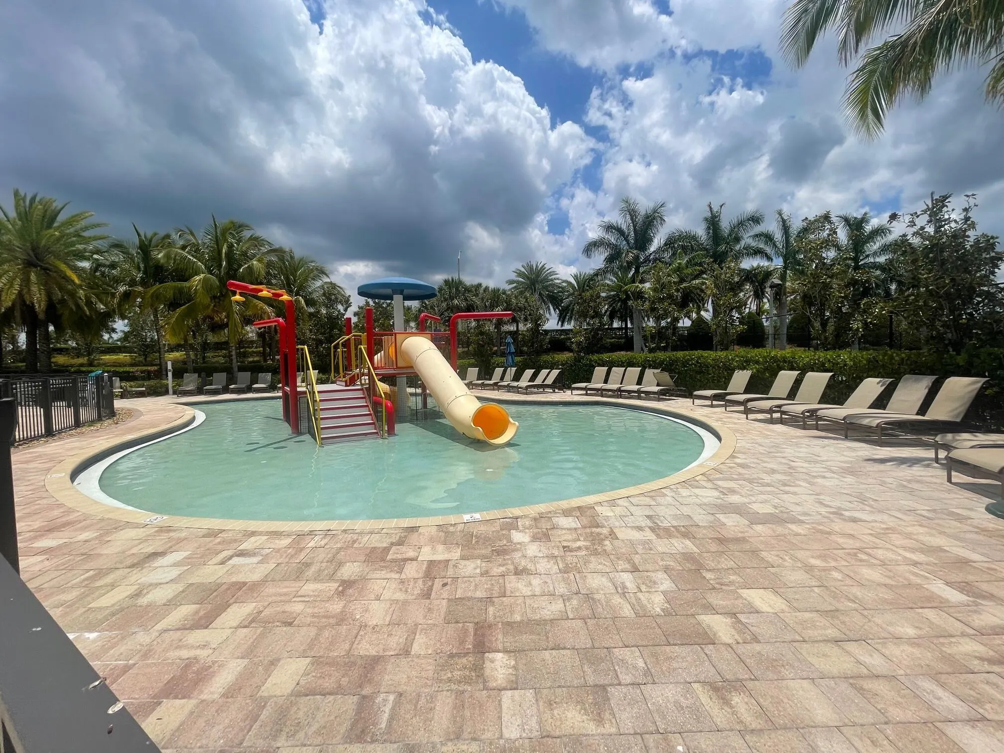 9980 Edgewater Court