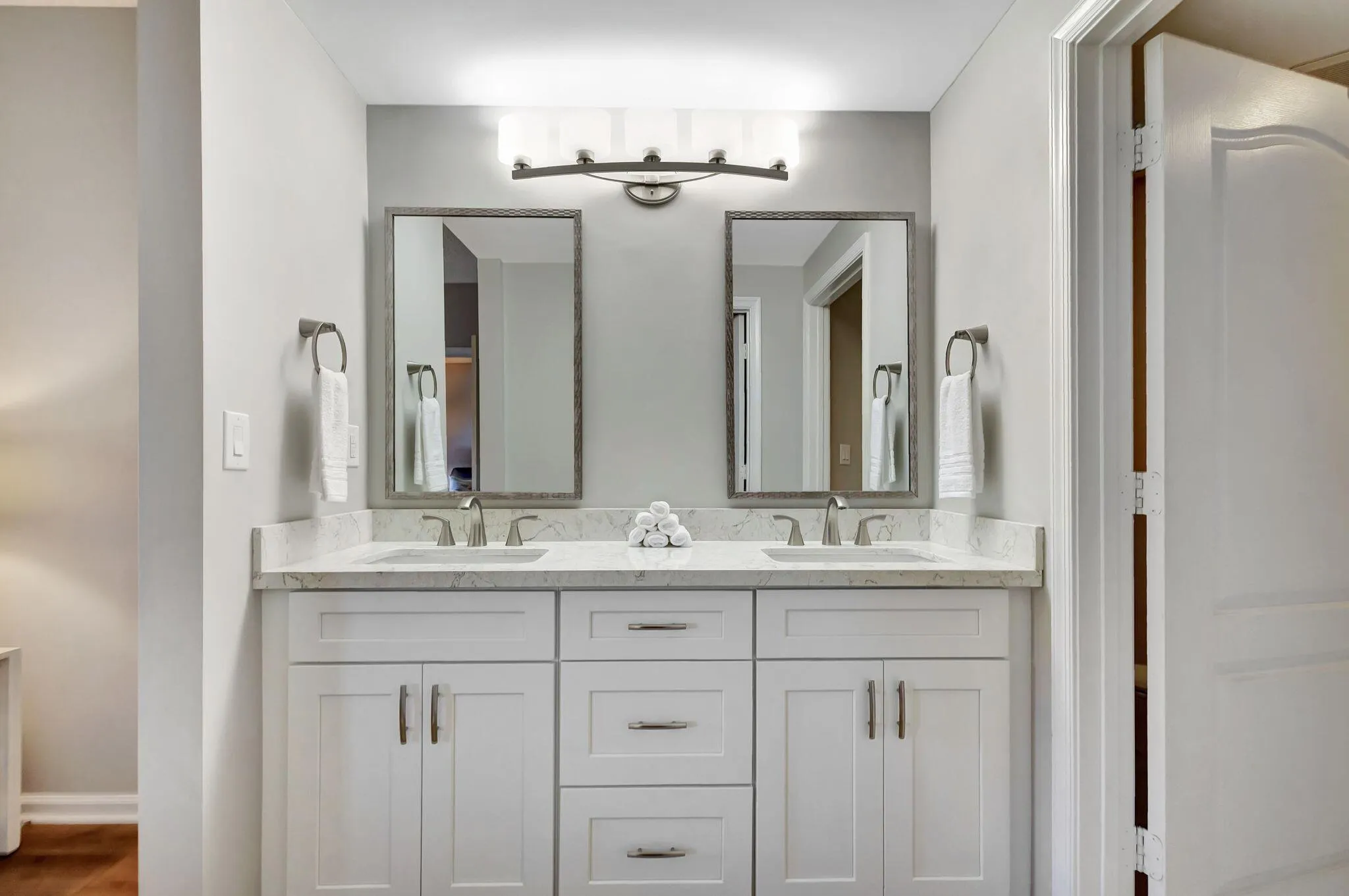 300 Uno Lago Drive, #101