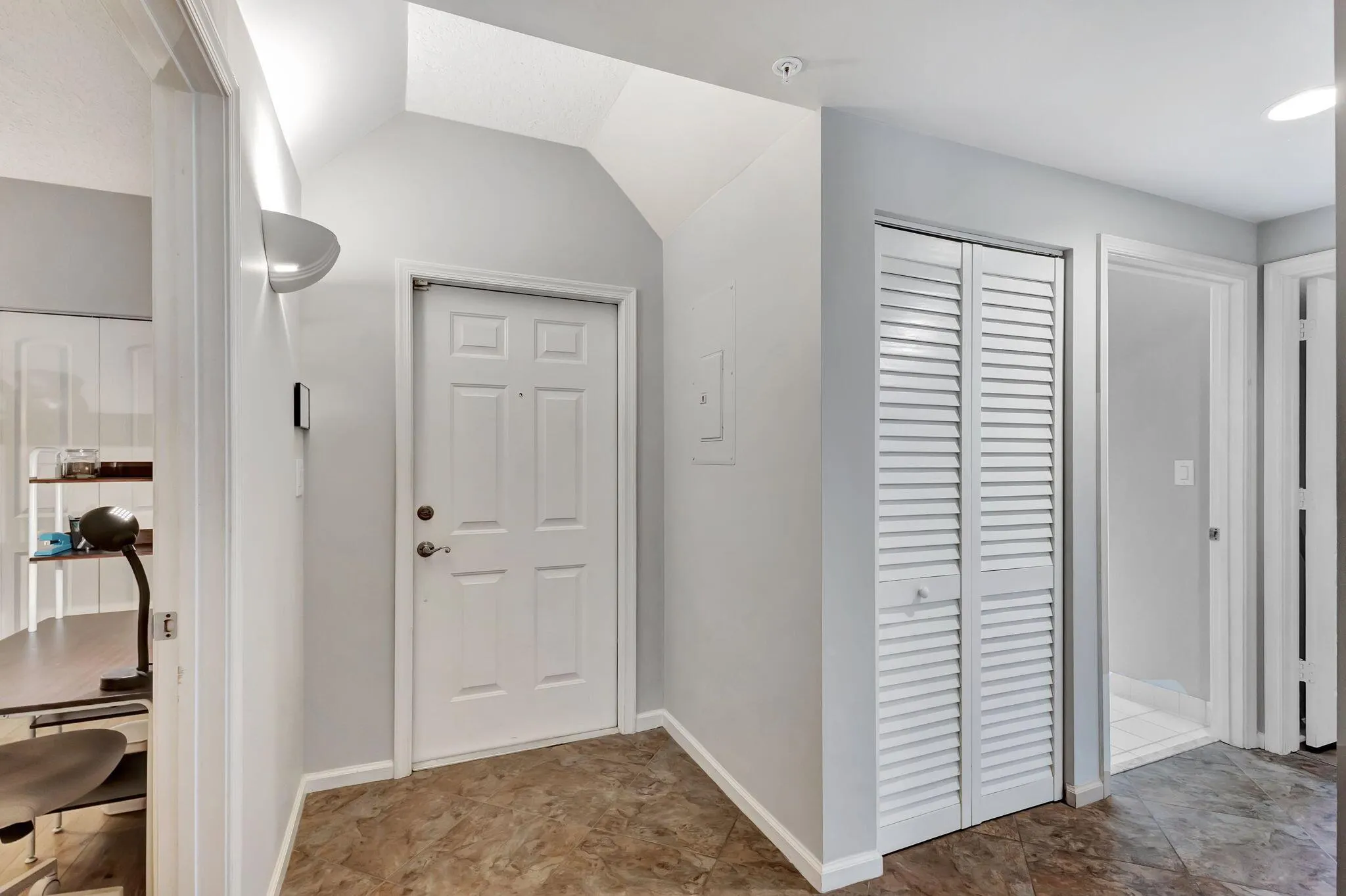 300 Uno Lago Drive, #101