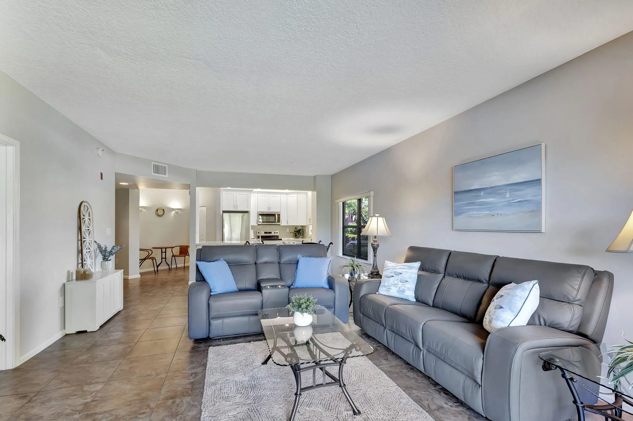 300 Uno Lago Drive, #101