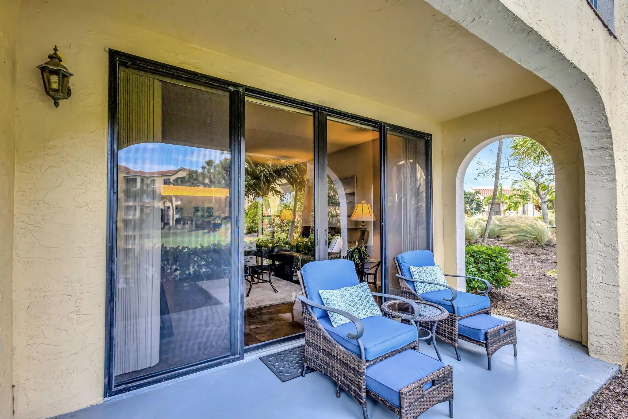 300 Uno Lago Drive, #101