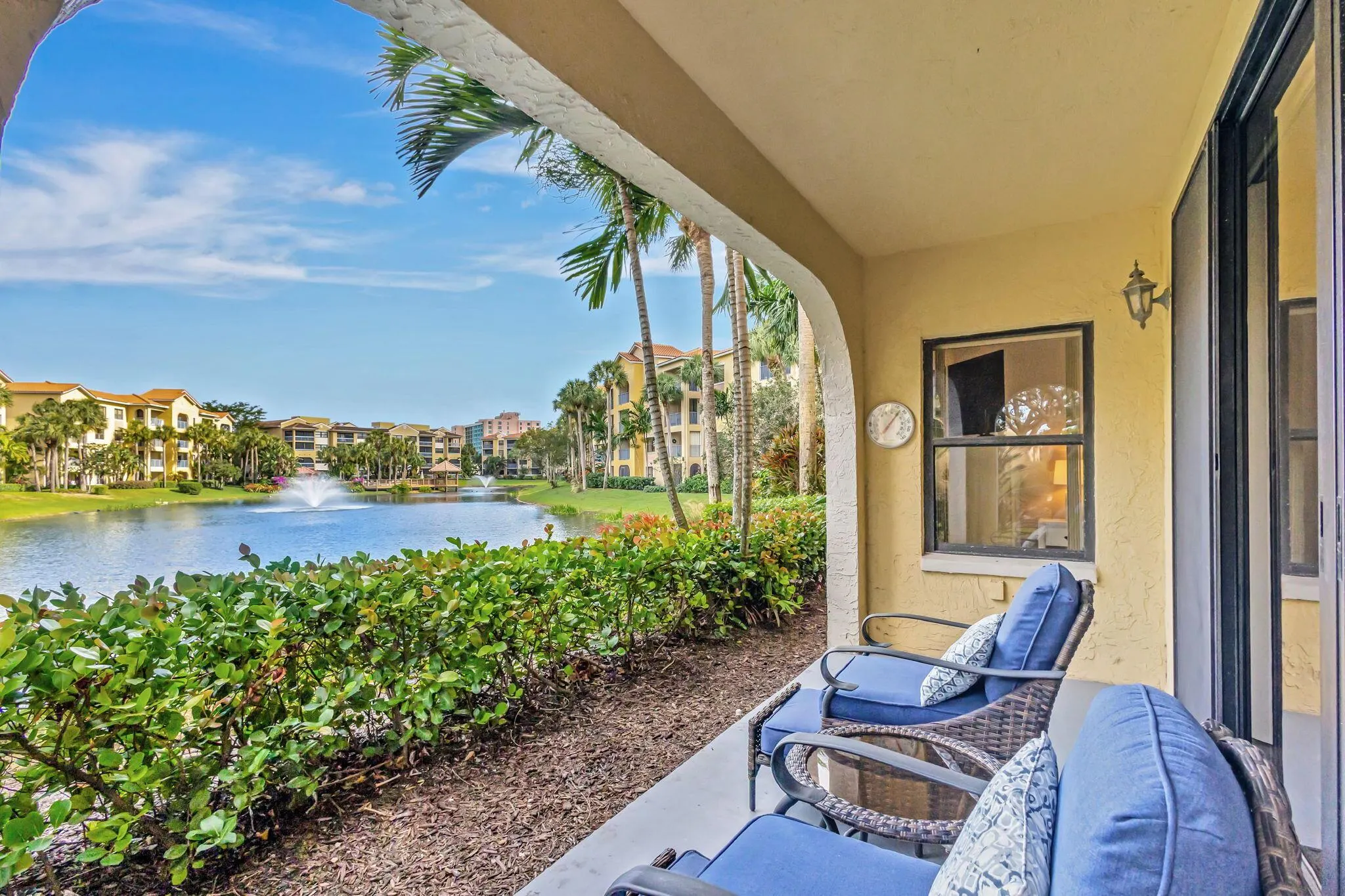 300 Uno Lago Drive, #101