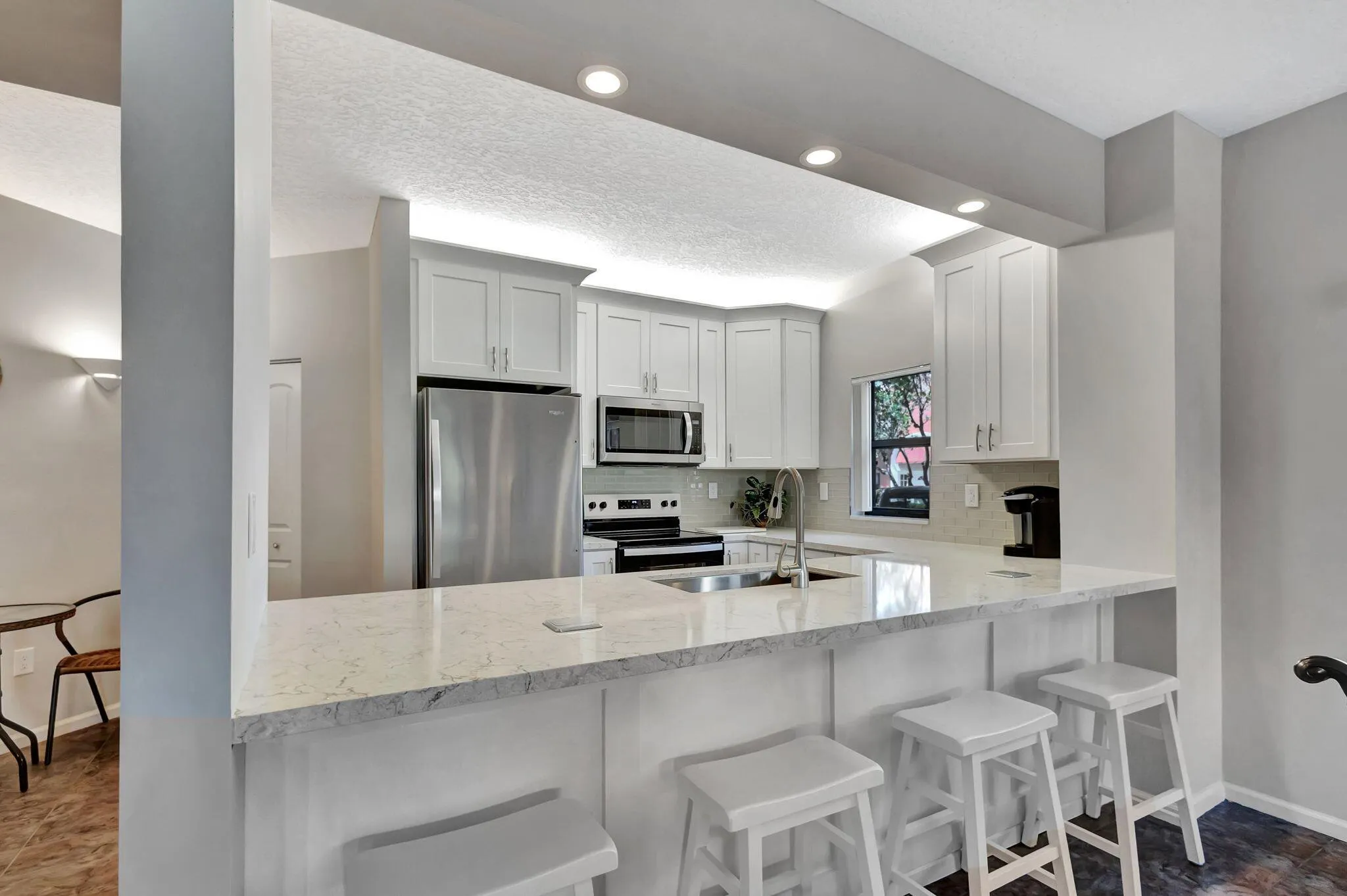 300 Uno Lago Drive, #101