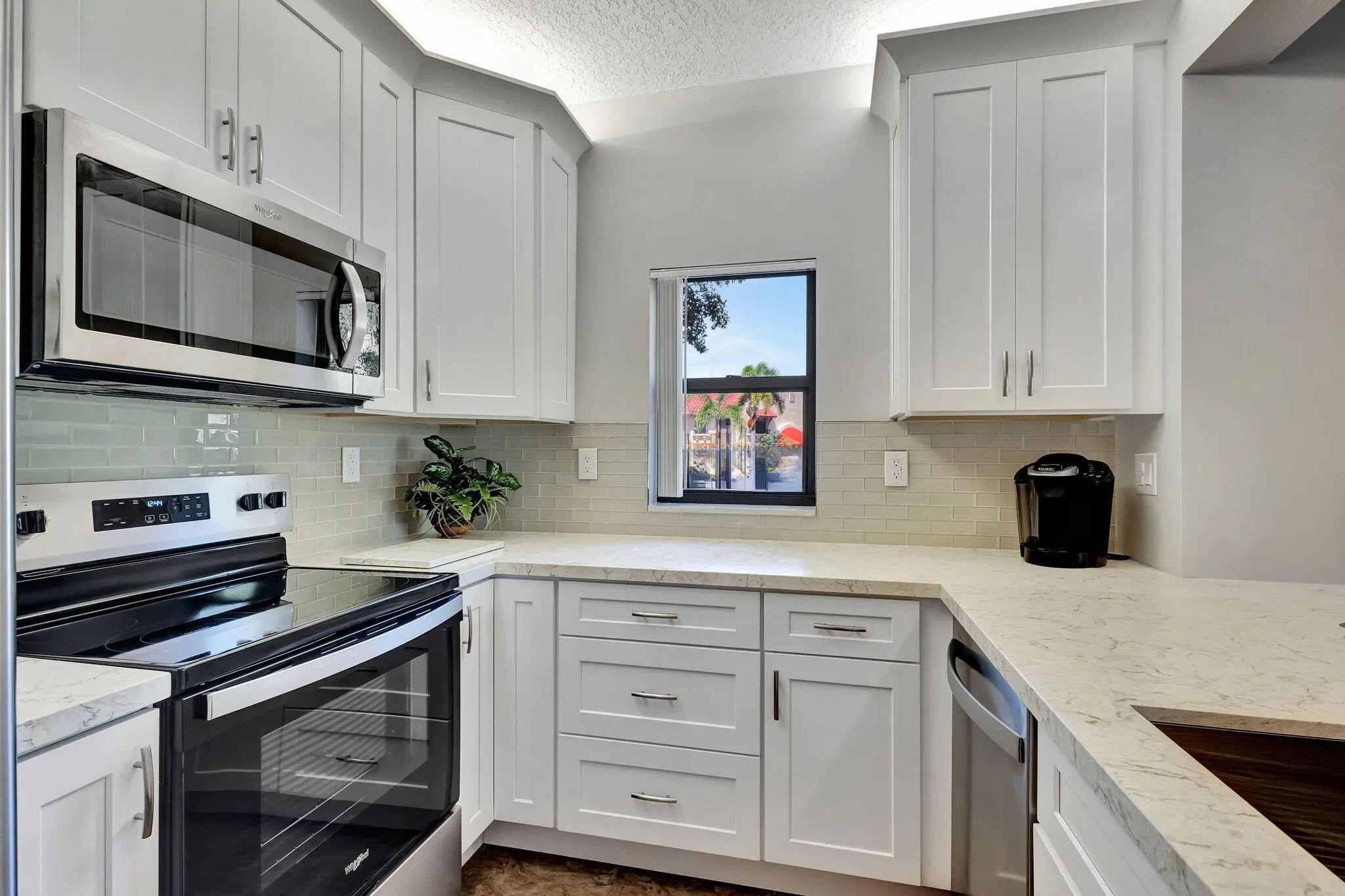 300 Uno Lago Drive, #101