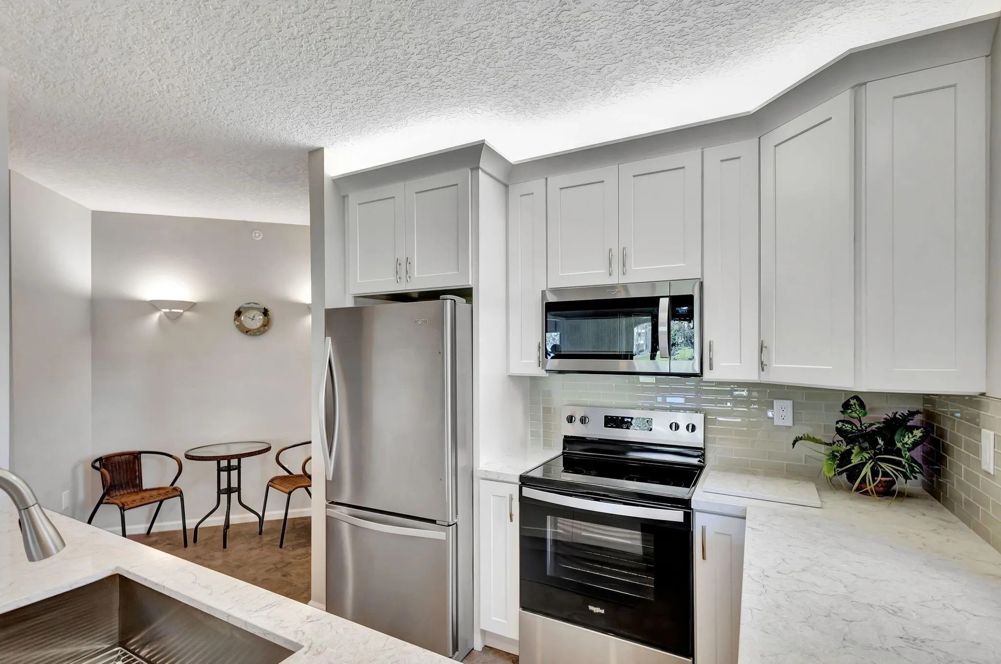 300 Uno Lago Drive, #101