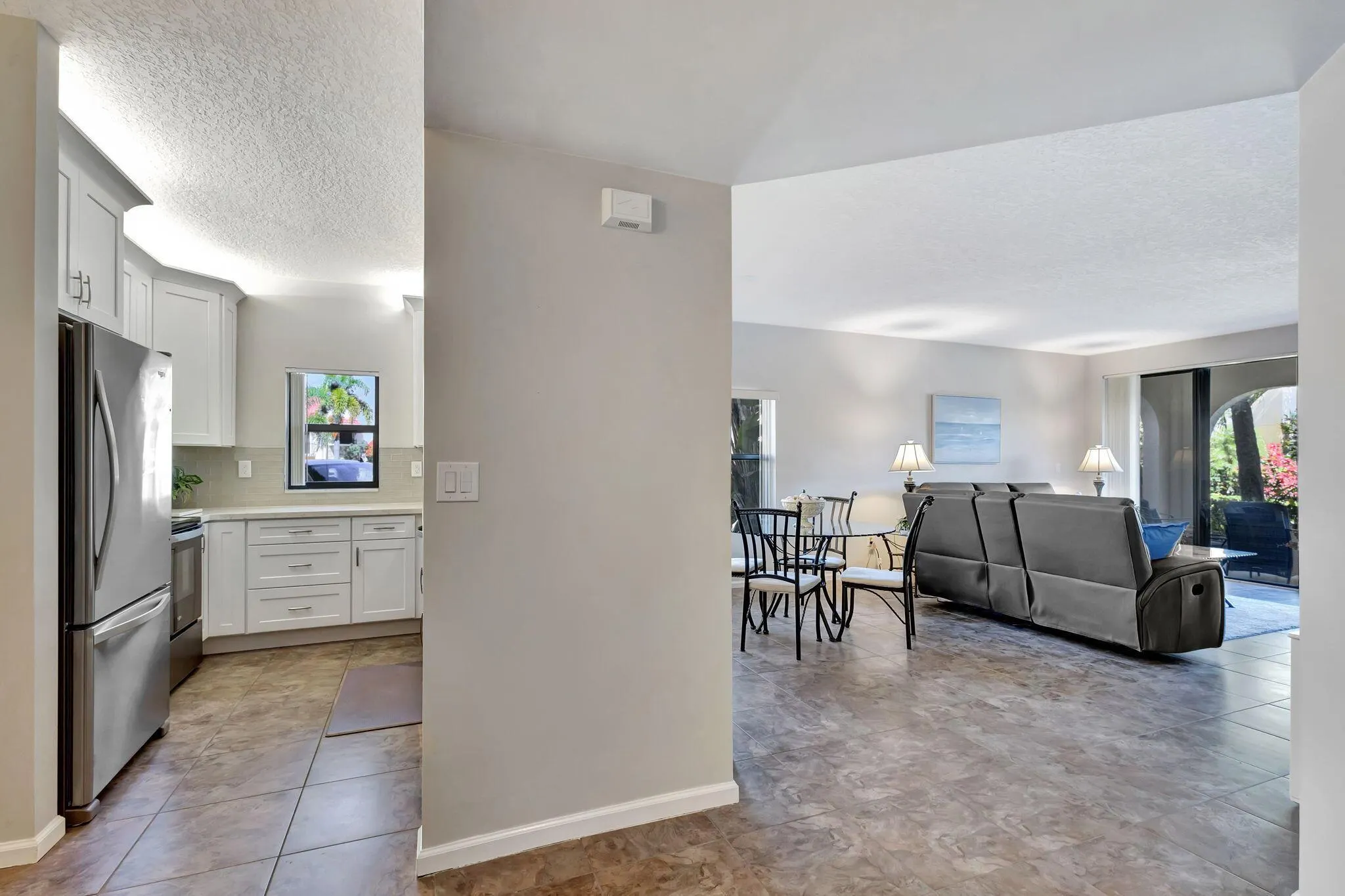 300 Uno Lago Drive, #101