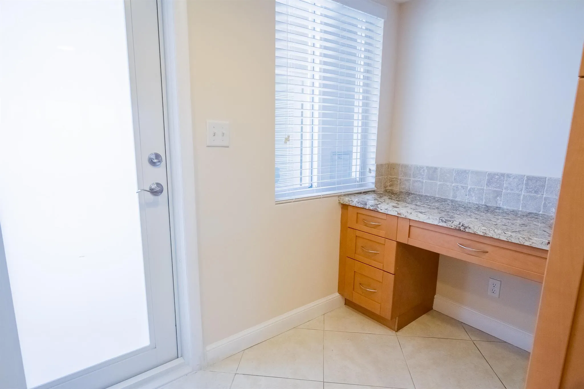 300 E Royal Palm Road, #42b
