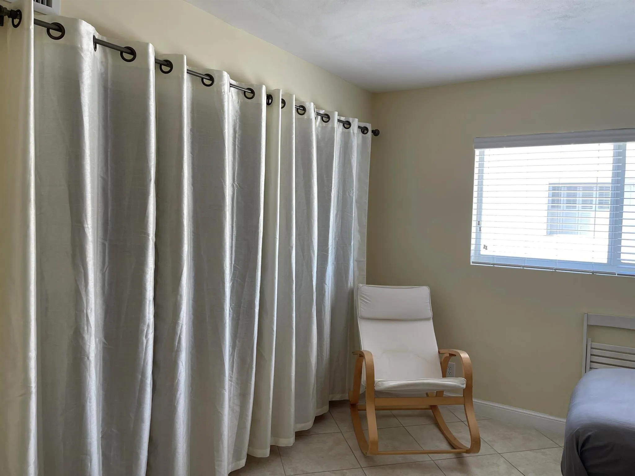 300 E Royal Palm Road, #42b