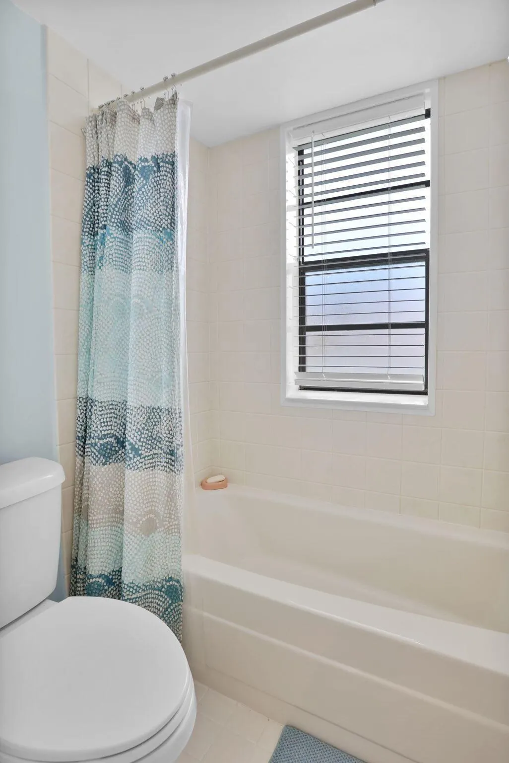 9810 Pineapple Tree Drive, #111
