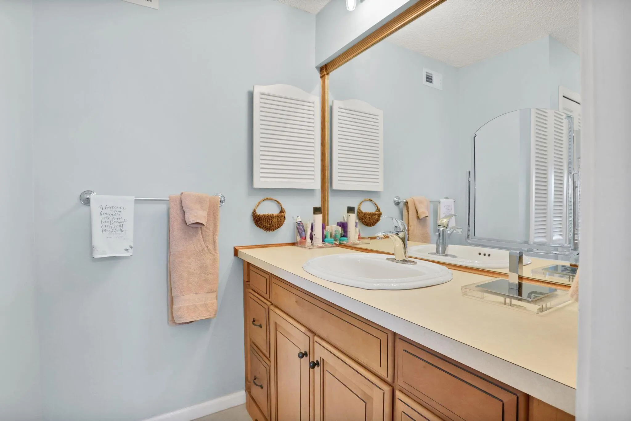 9810 Pineapple Tree Drive, #111