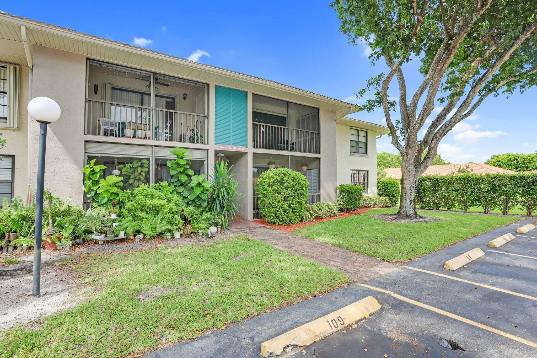 9810 Pineapple Tree Drive, #111
