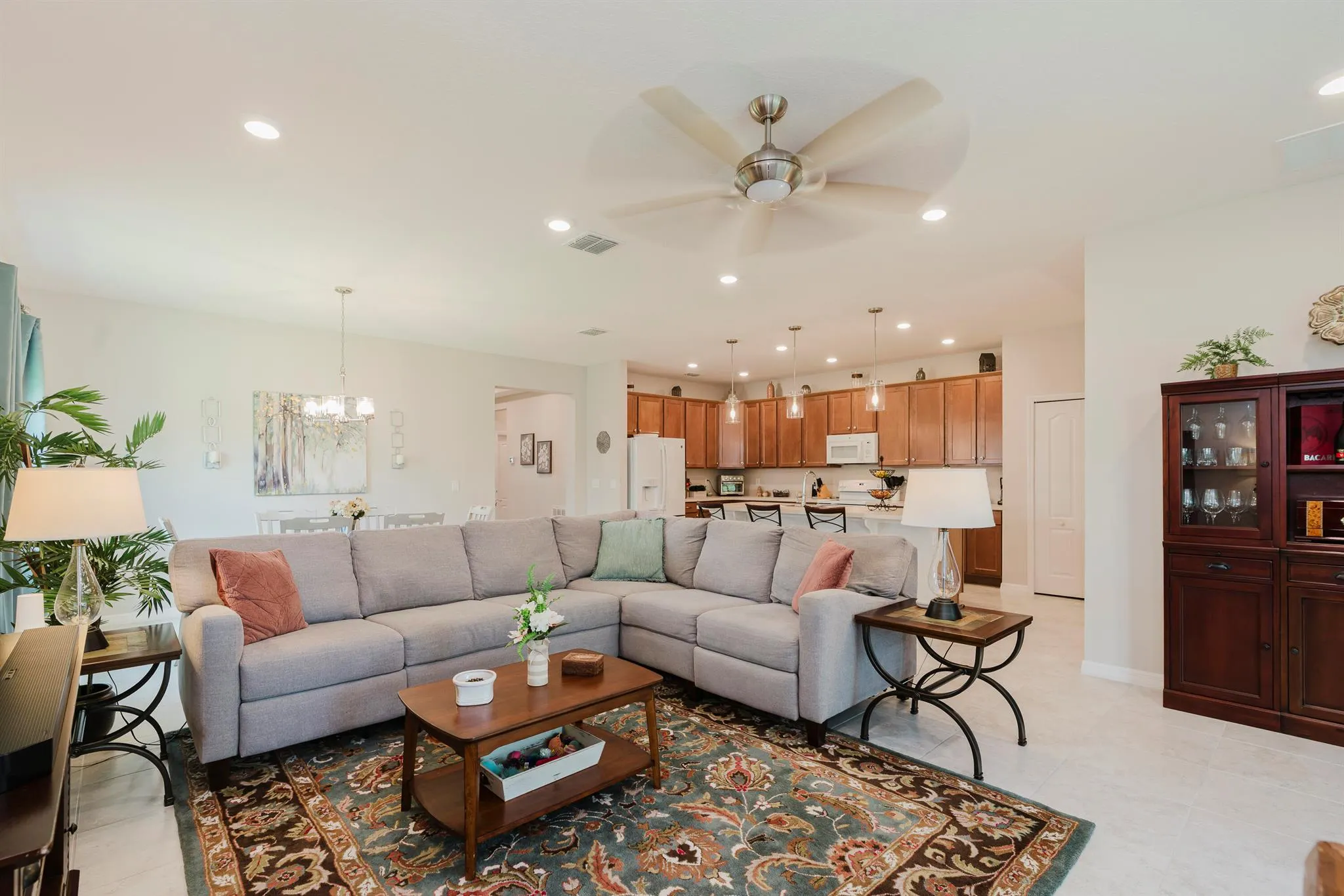 742 SE Majestic Terrace