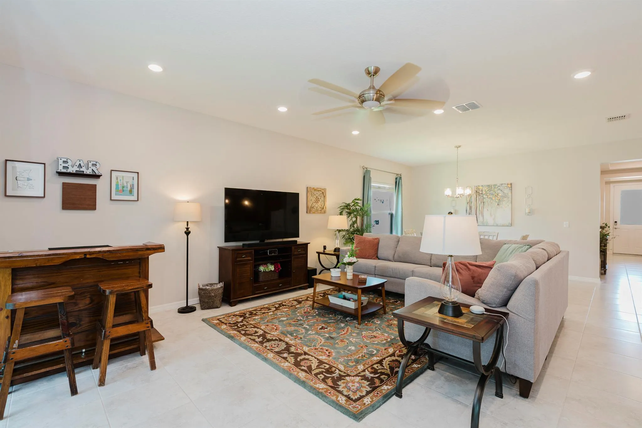 742 SE Majestic Terrace