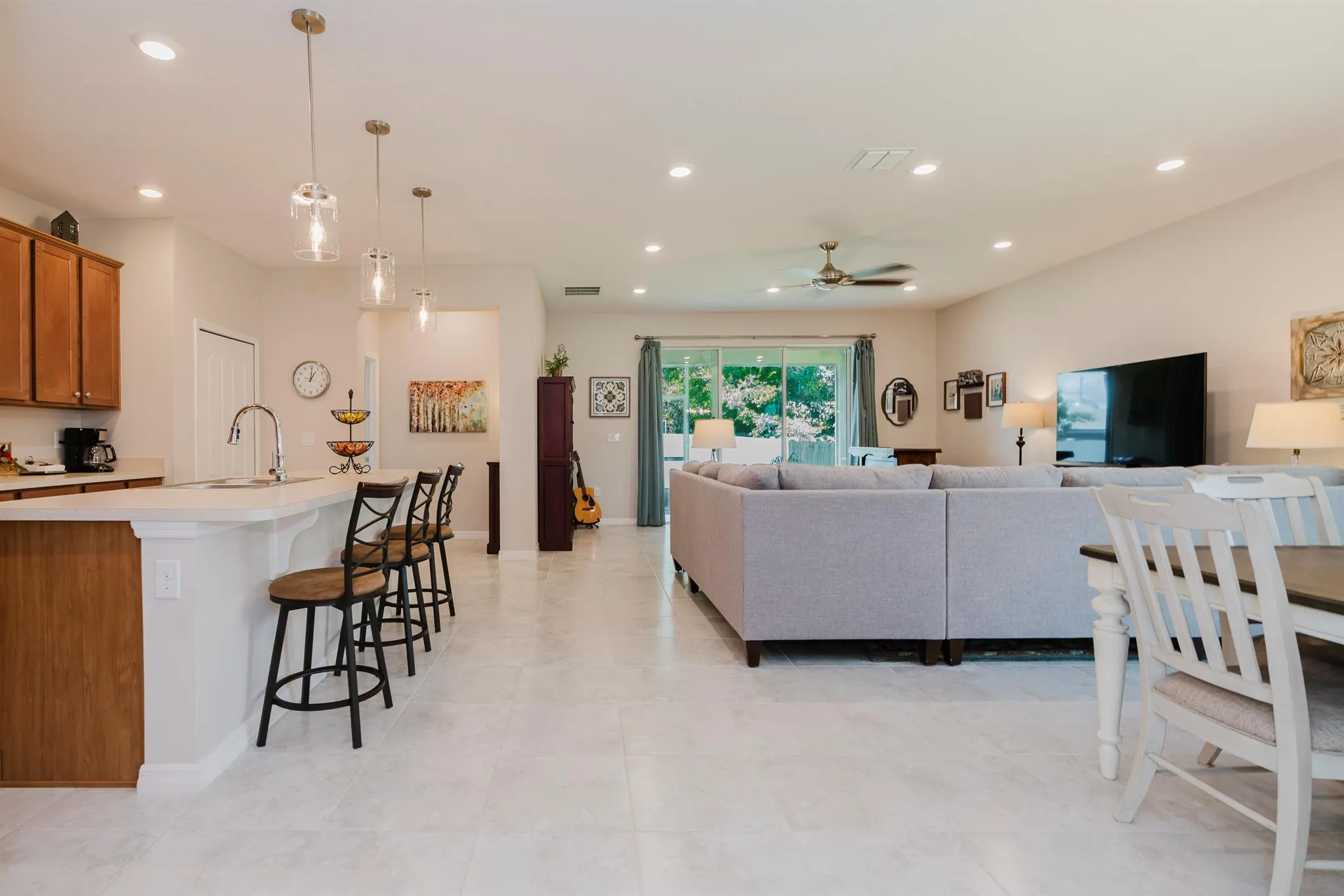 742 SE Majestic Terrace