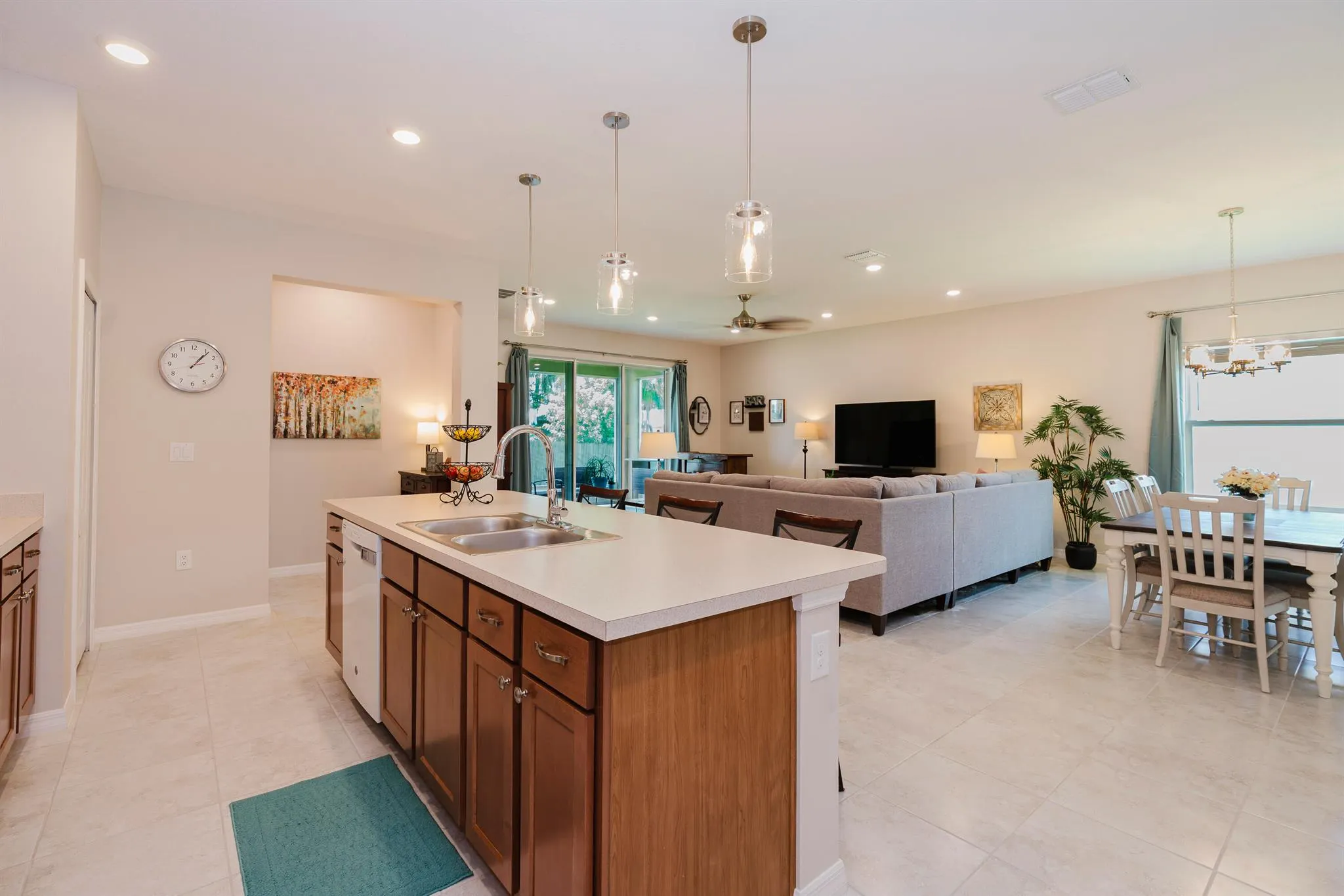 742 SE Majestic Terrace