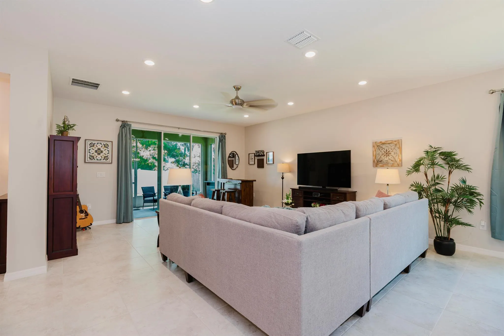 742 SE Majestic Terrace