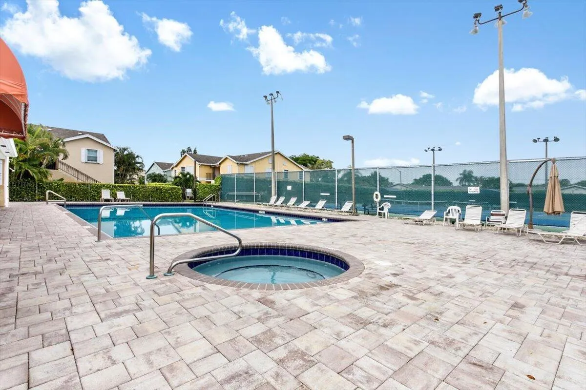 700 Waterside Drive