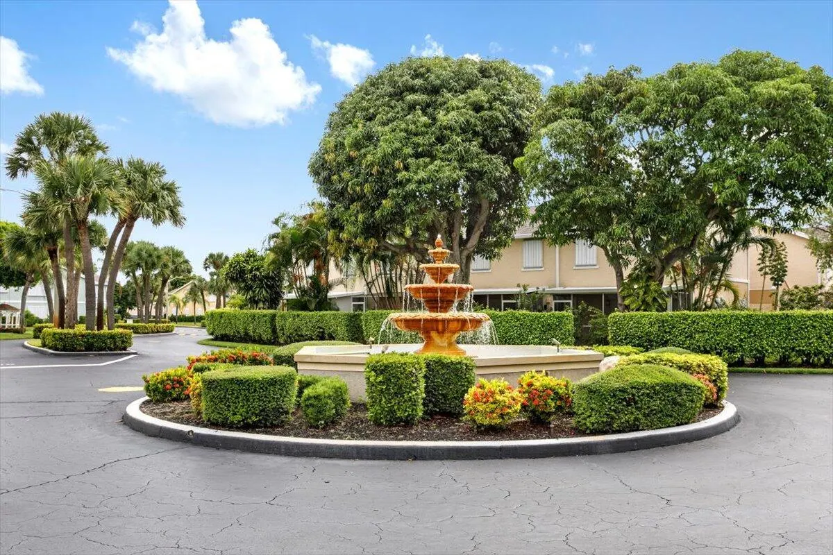 700 Waterside Drive
