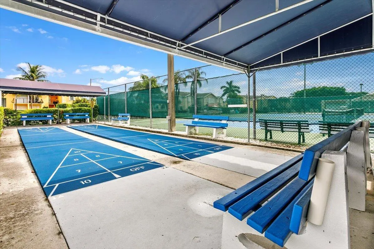 700 Waterside Drive