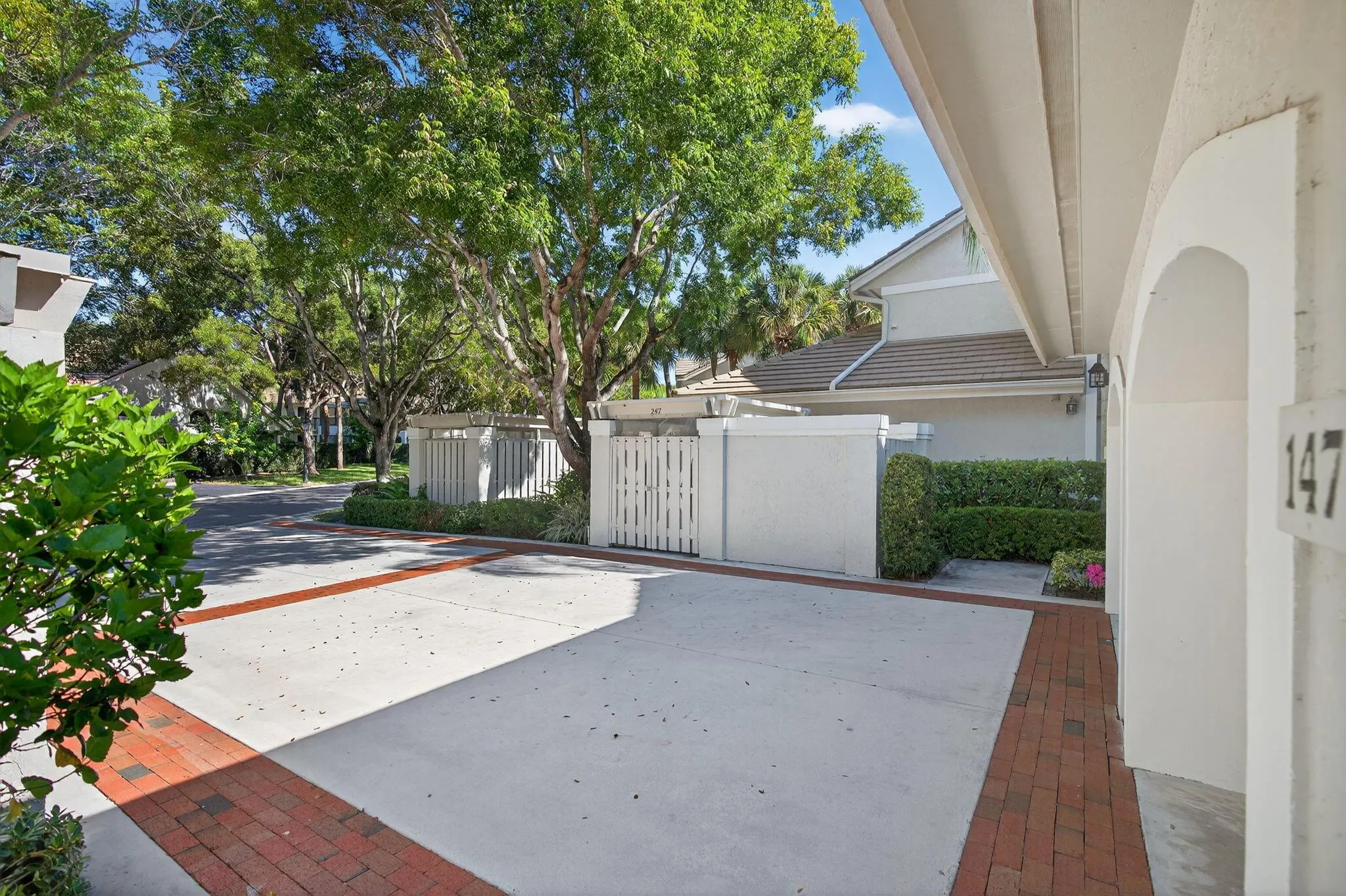 16100 W Bay 147 Drive, #147