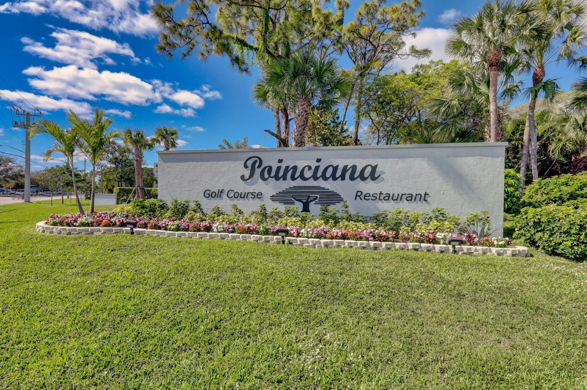 3871 Via Poinciana, #404