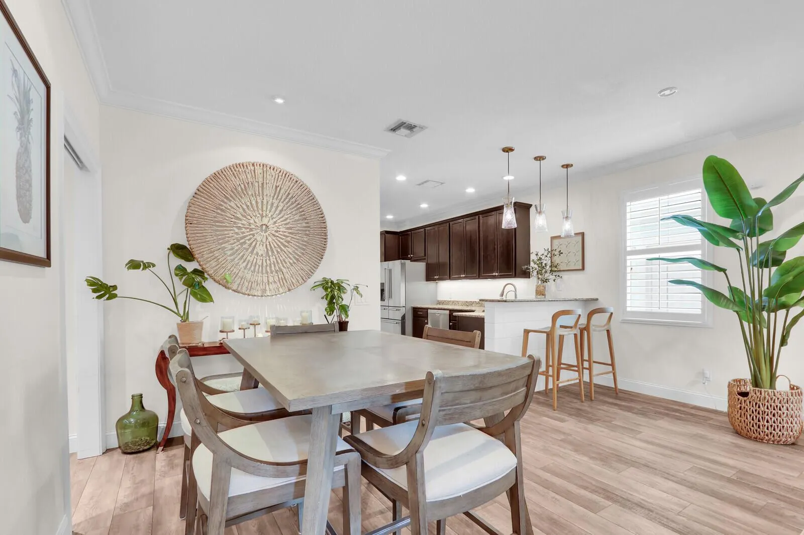 1169 E Dakota Drive