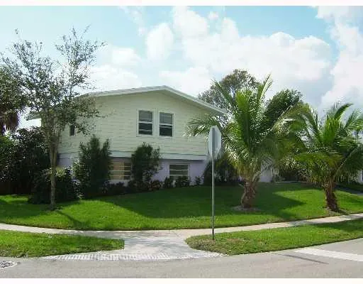 1100 SW 5th Street
