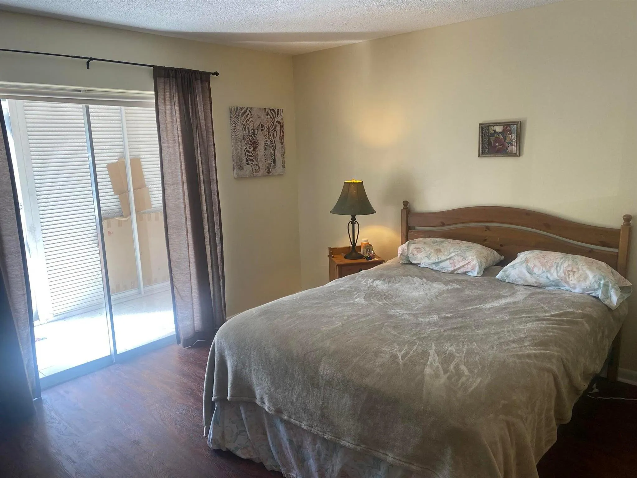1502 S Lakeside Drive, #103