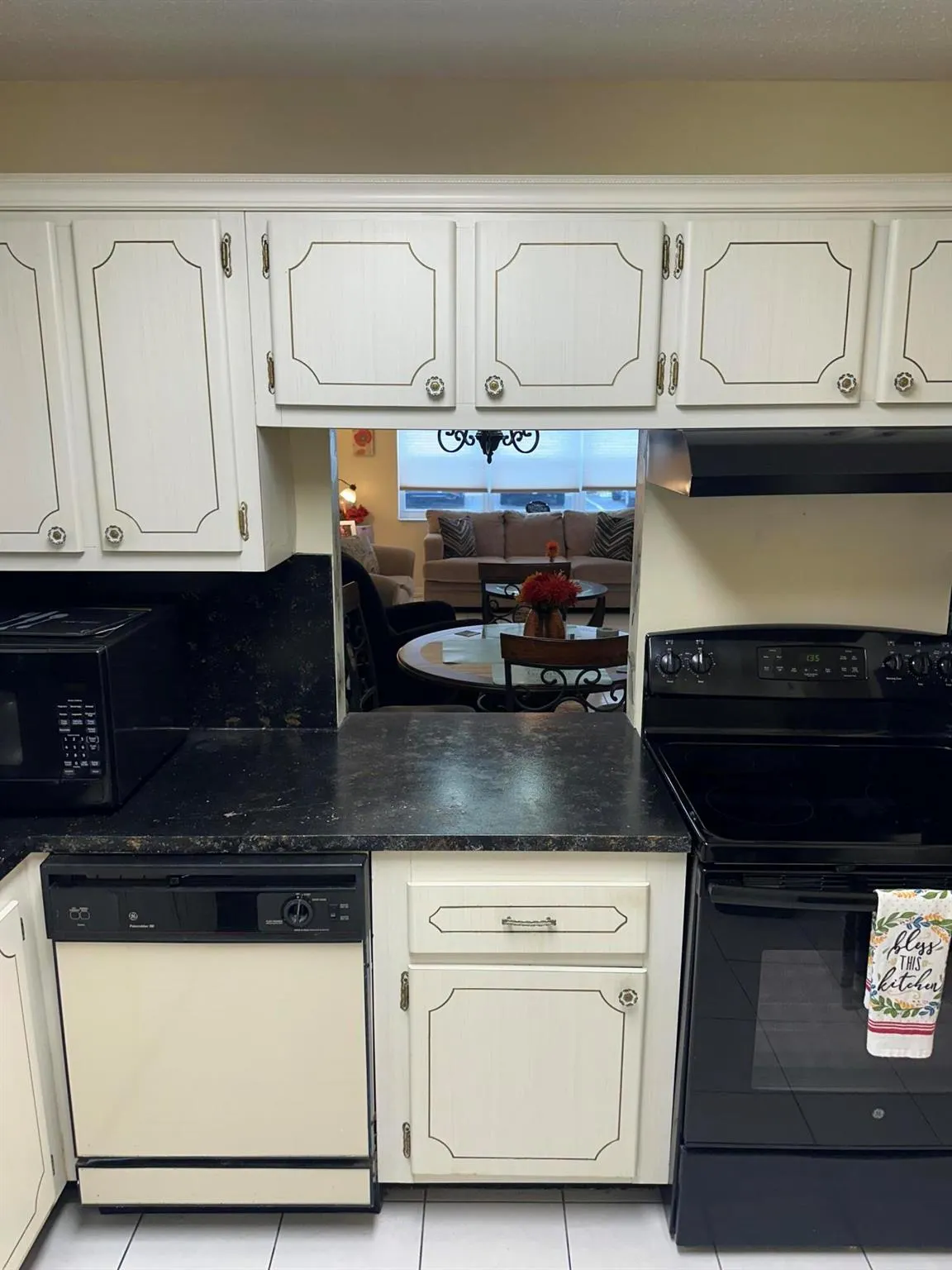 1502 S Lakeside Drive, #103