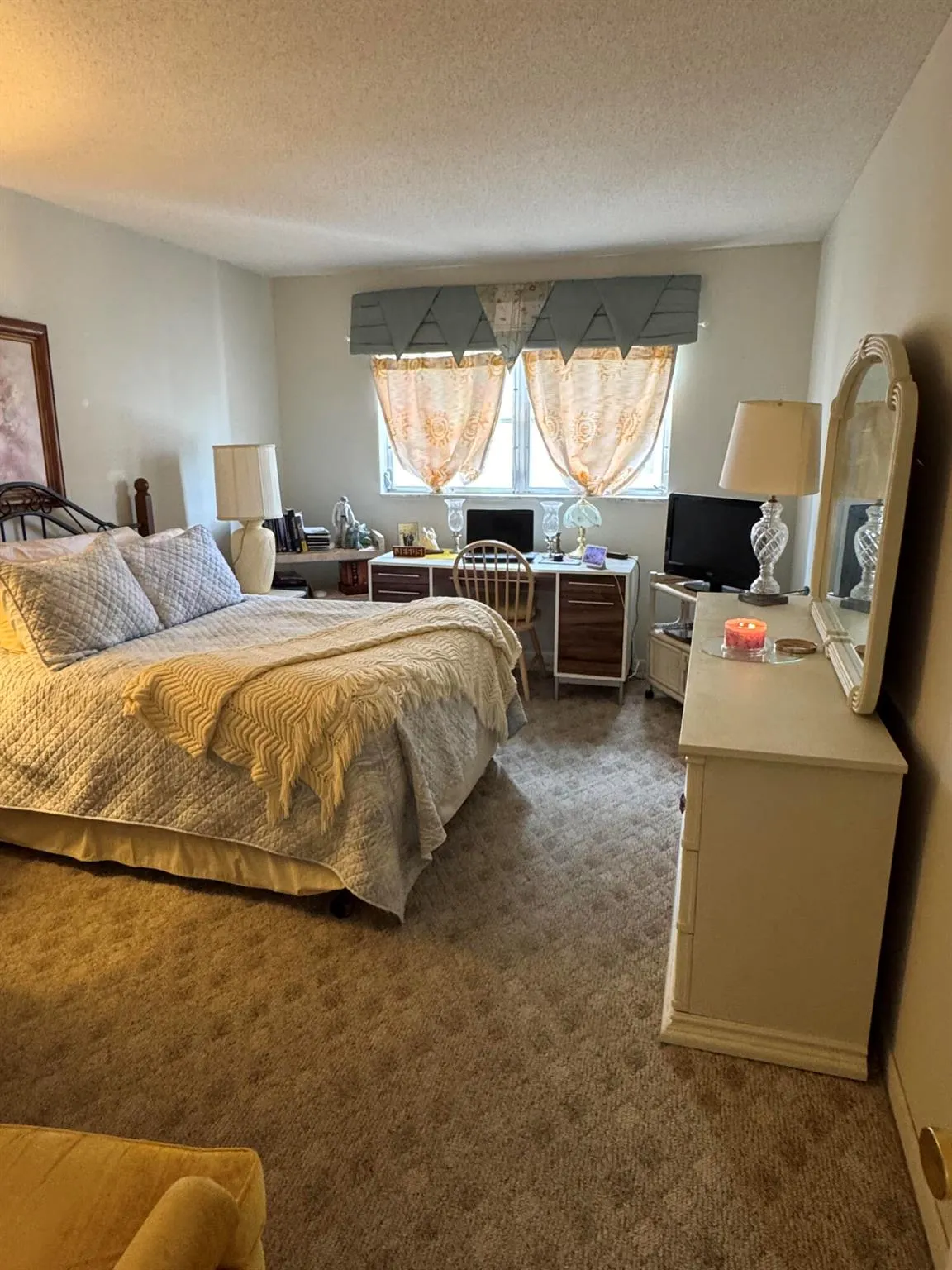650 Snug Harbor Drive, #G310
