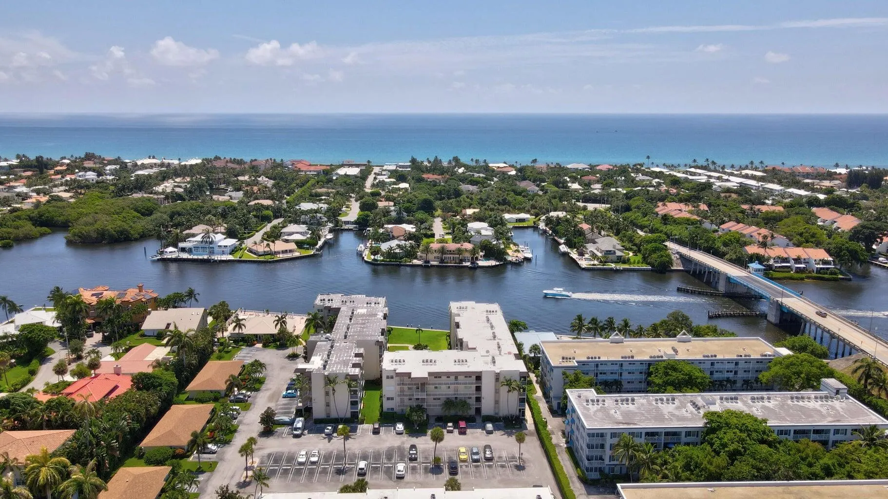 650 Snug Harbor Drive, #G310