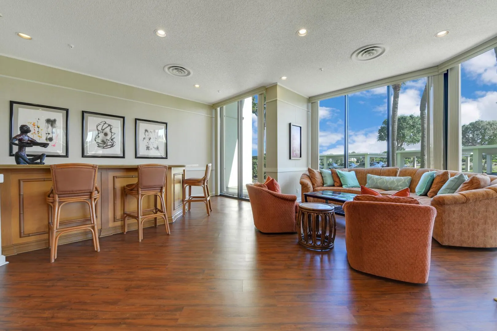 1900 Consulate Place, #1005