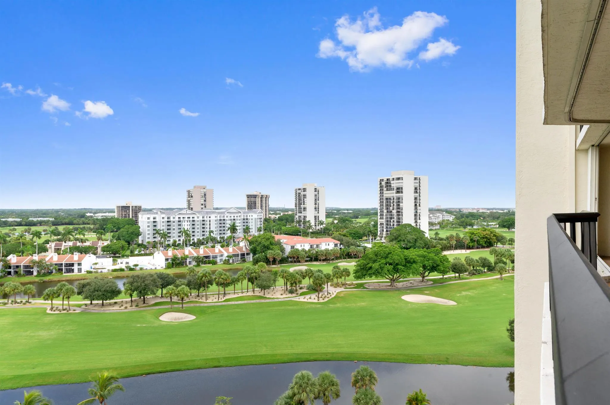 1900 Consulate Place, #1005